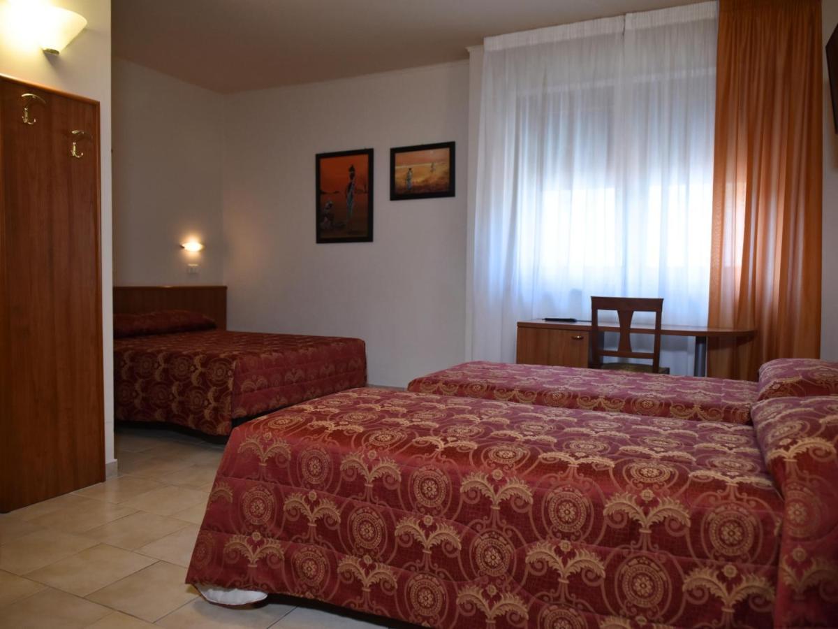 Hotel E Appartamenti La Solaria San Giovanni Rotondo Eksteriør bilde