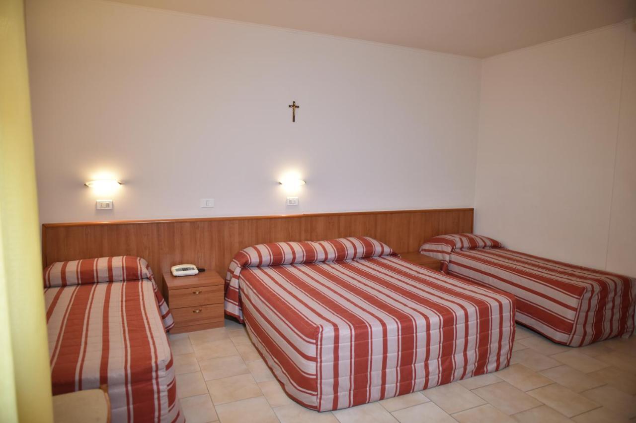 Hotel E Appartamenti La Solaria San Giovanni Rotondo Eksteriør bilde