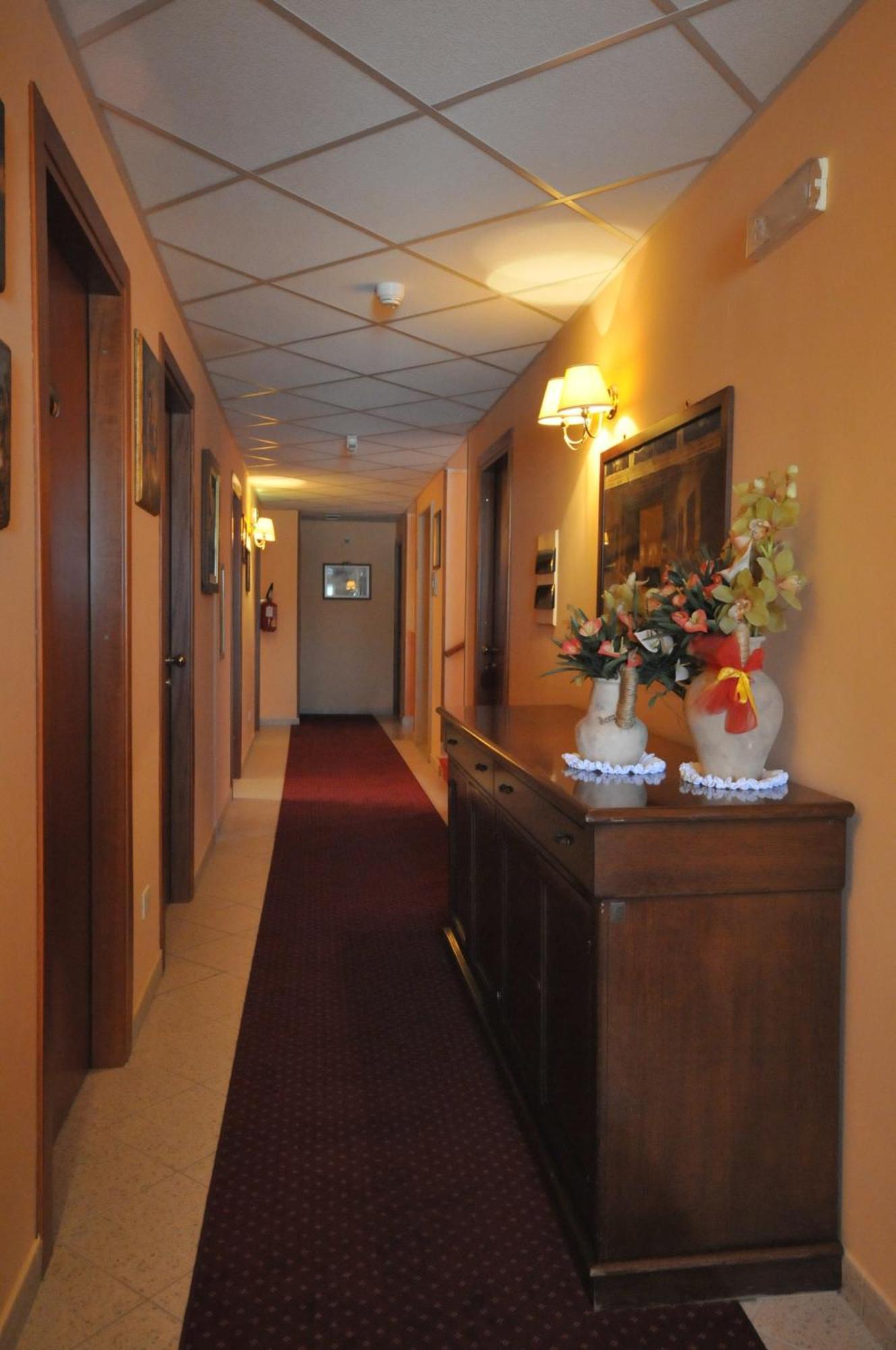 Hotel E Appartamenti La Solaria San Giovanni Rotondo Eksteriør bilde